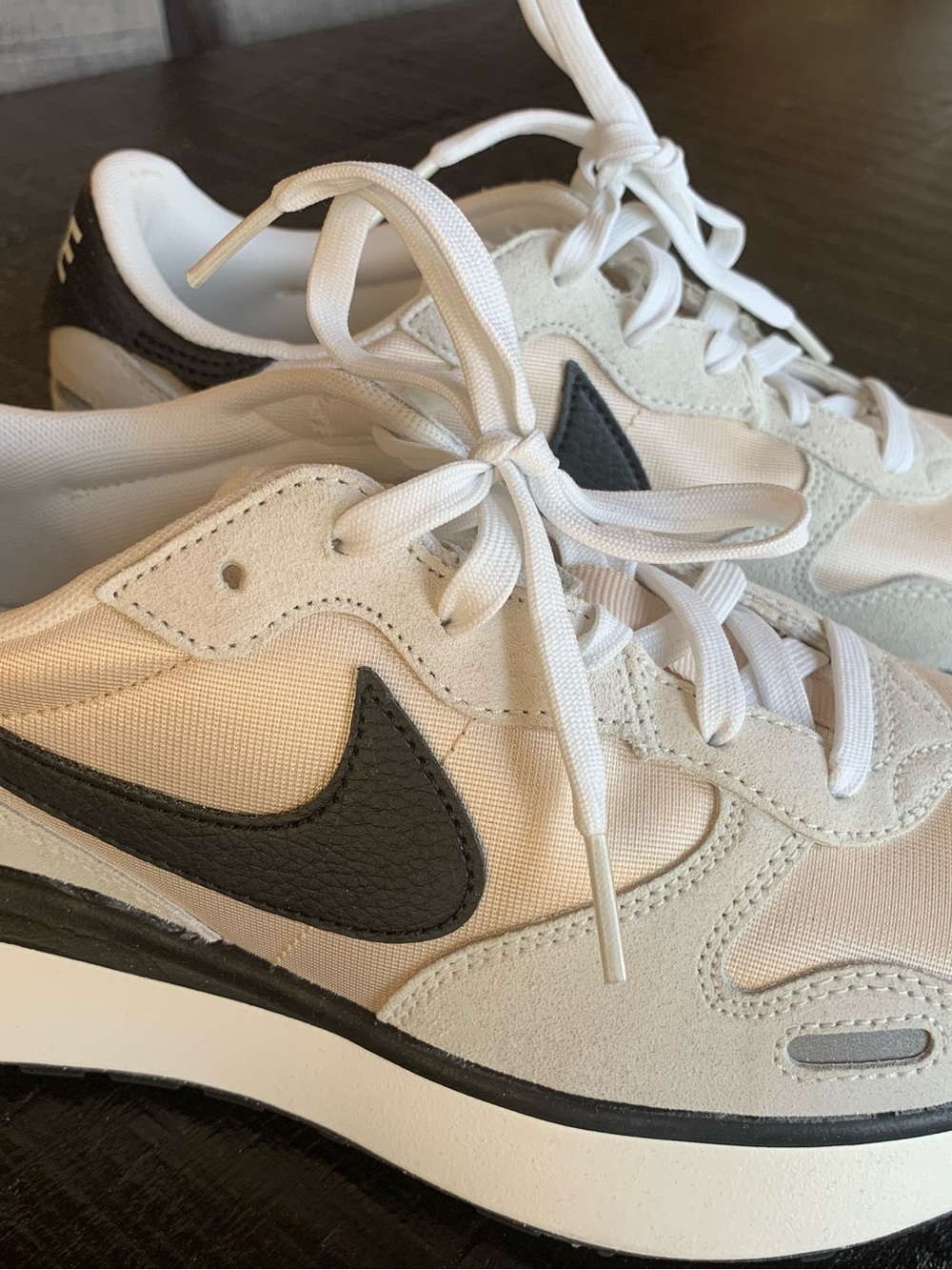 Nike Phoenix Waffle Low Top